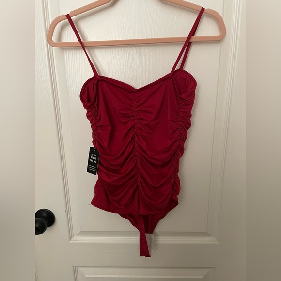 Express Body Contour Ruched Bodysuit S - Picture 2 of 3